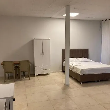 Aparthotel Room's Karaburun